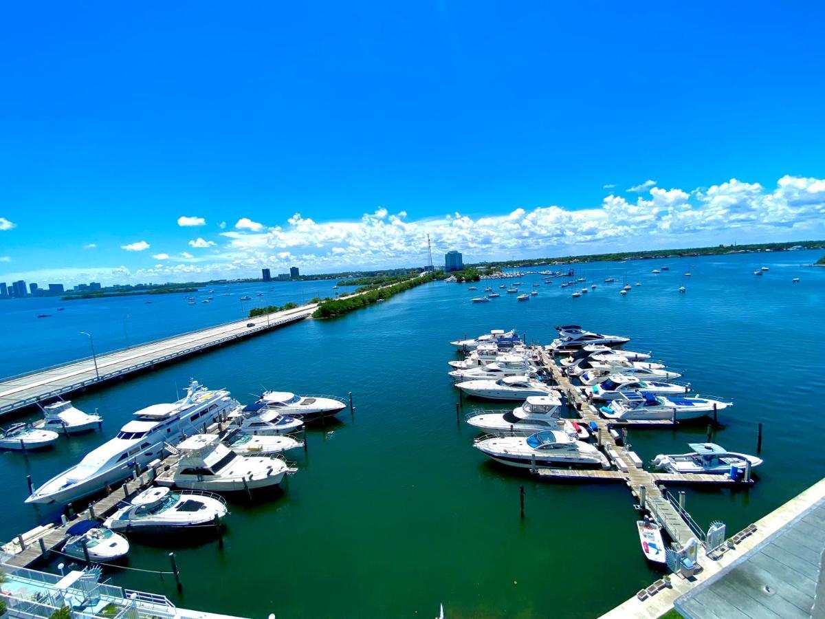 Premium Modern Waterfront Apartment With Miami Skyline View On The Bay 5 Mins Drive To Miami Beach With Free Parking Bagian luar foto